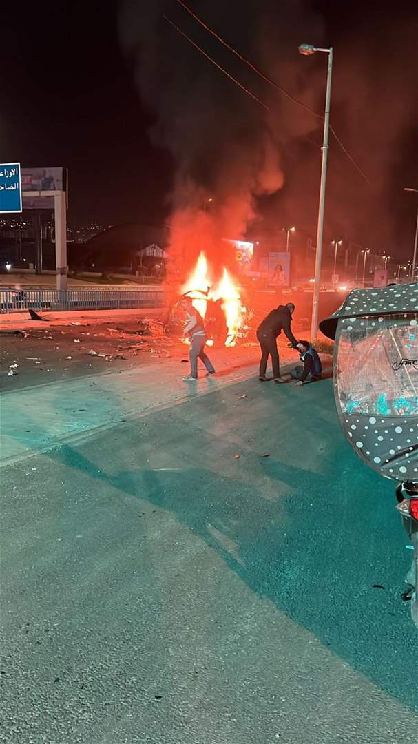 بالفيديو - الغارة التي إستهدفت اوتوستراد المطار