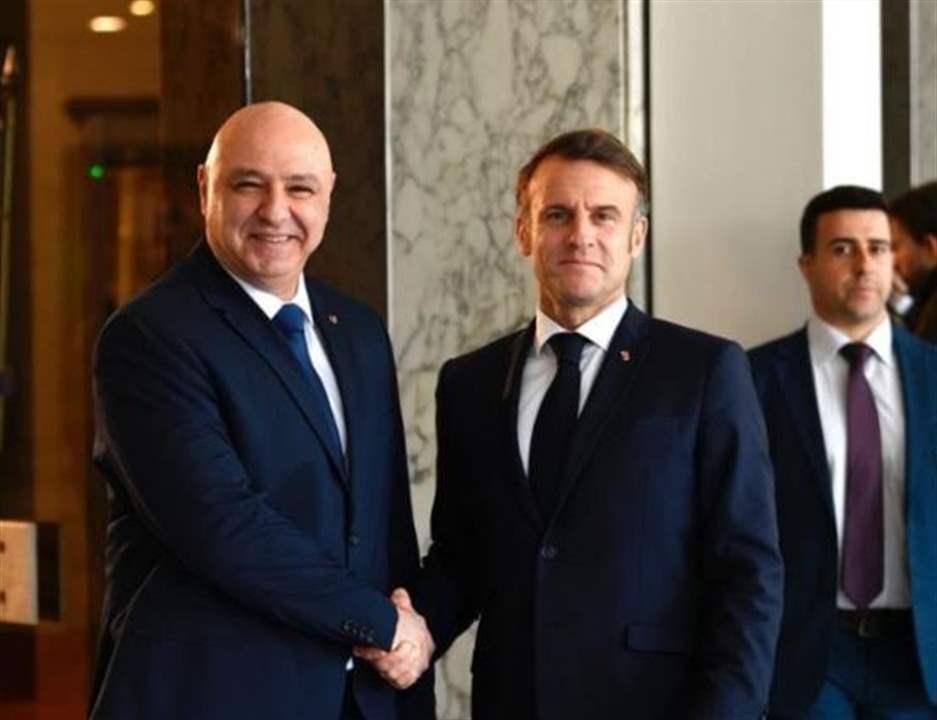 الرئيس عون تلقى اتصالاً من ماكرون.. وبحثٌ في آخر المستجدات 