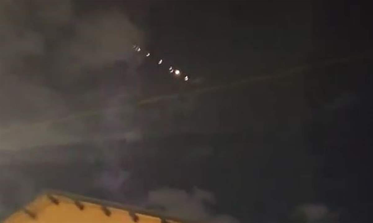 بالفيديو..  سماء تل ابيب بعد اطلاق دفعة جديدة من الصواريخ الايرانية