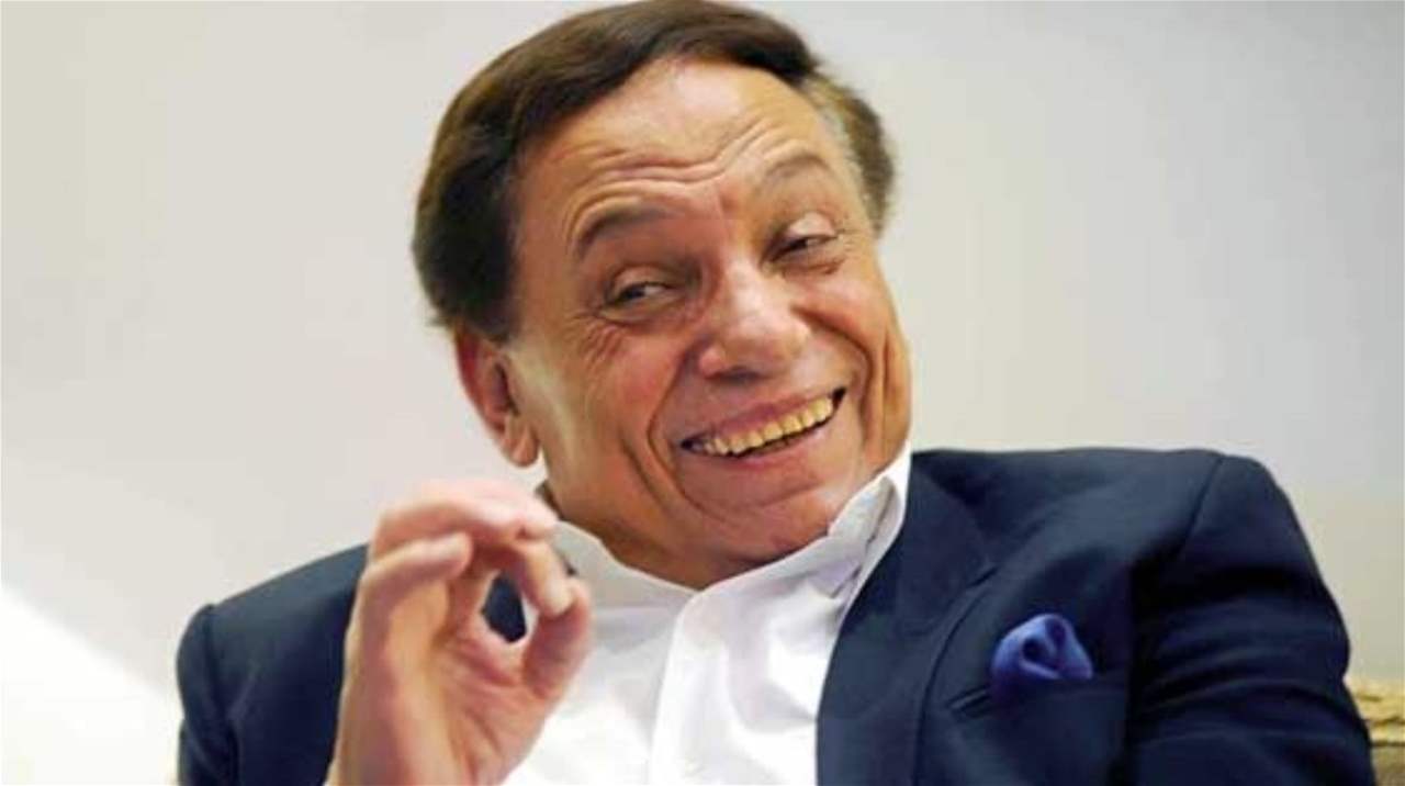 محمد إمام يشارك فيديو بالذكاء الاصطناعي مع والده ويطمئن الجمهور على صحته