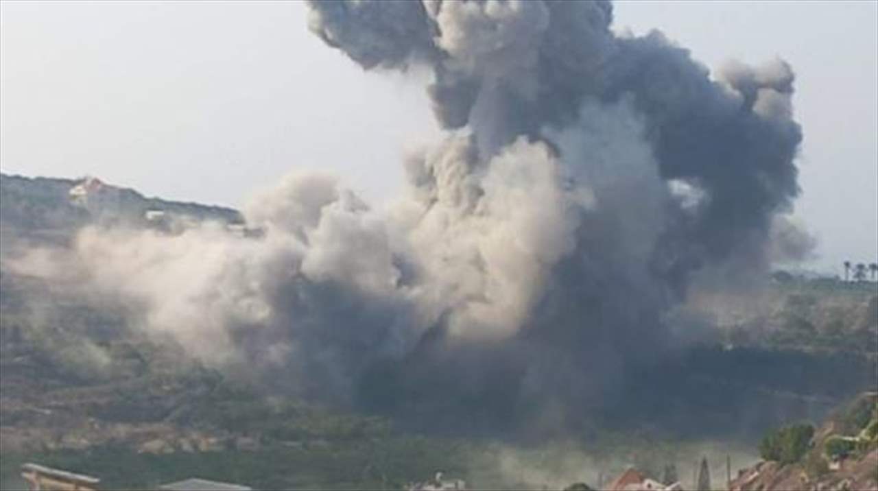 بالفيديو.. بصاروخين غارة عنيفة تستهدف العباسية