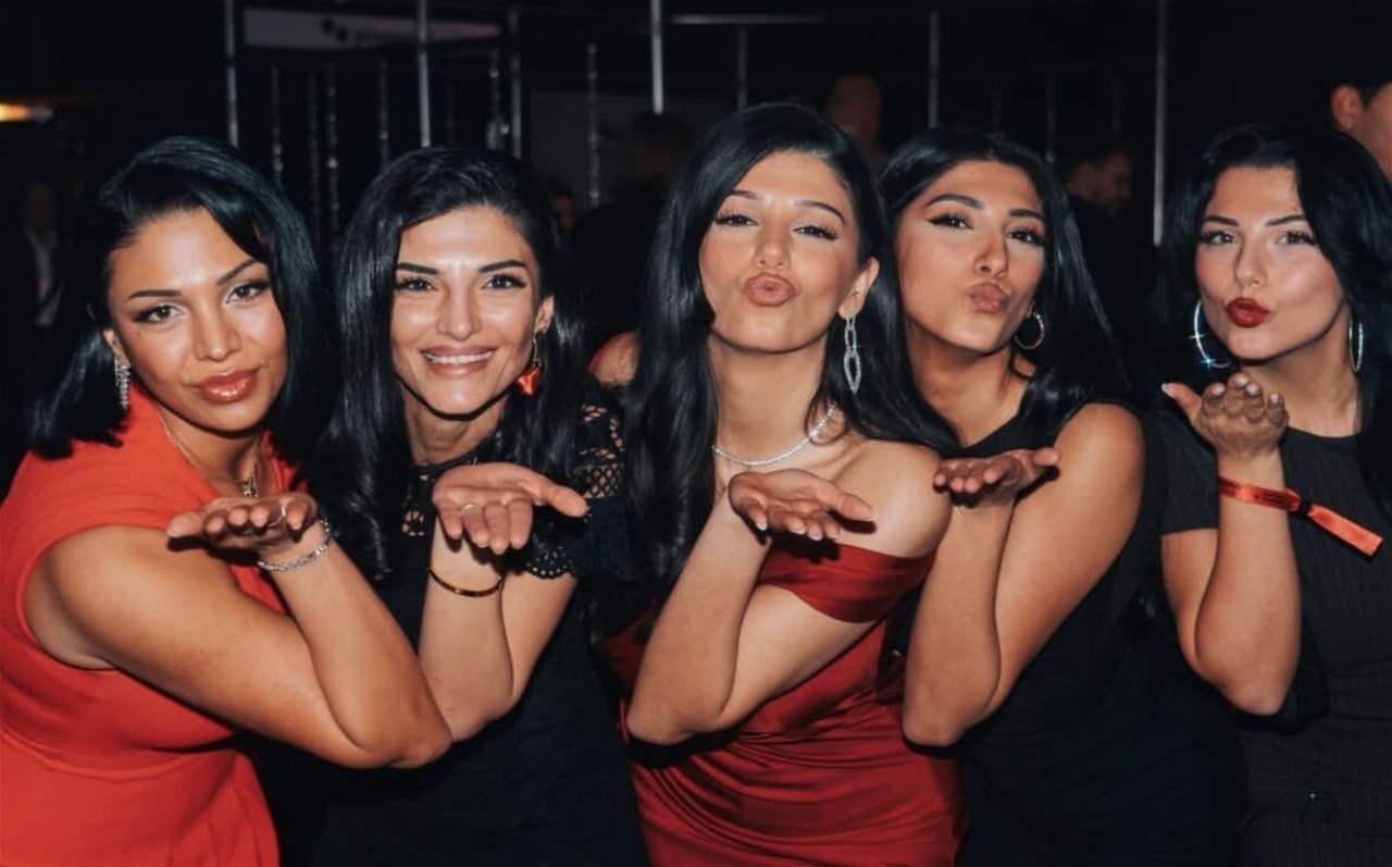 قصة نجاح ملهمة.. السورية روز موني تتوج ملكة لجمال ألمانيا 2026