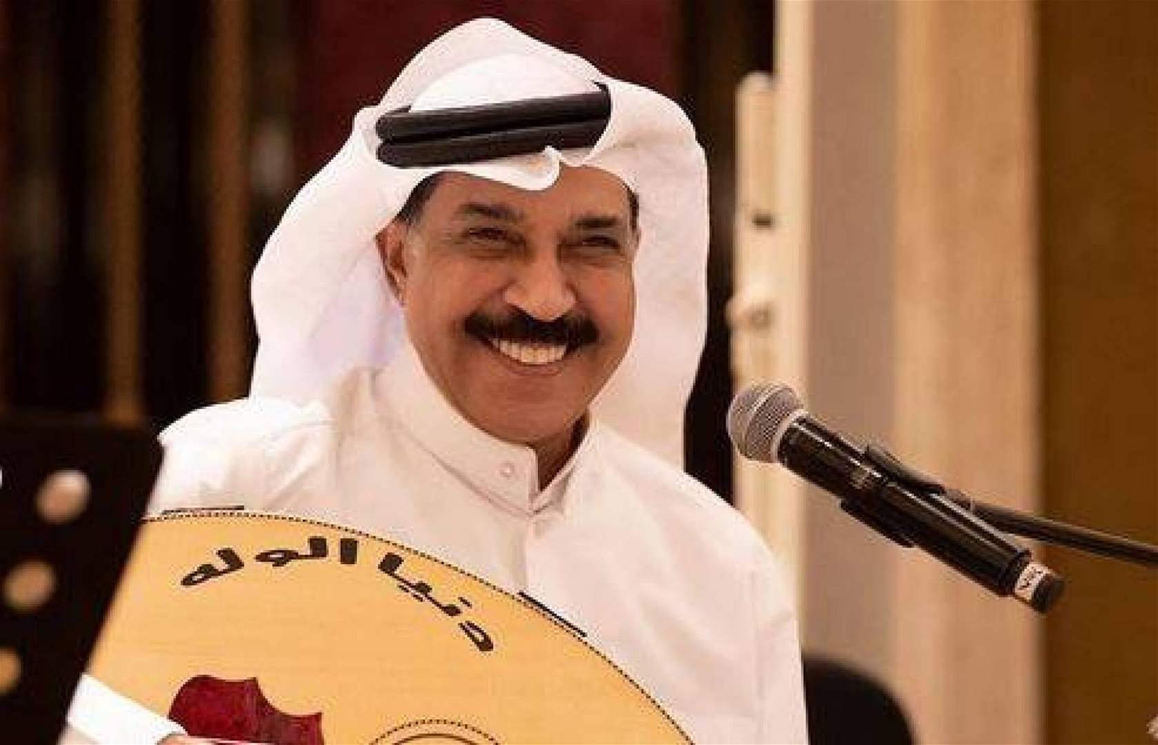 ابنة عبدالله الرويشد تخطف الأنظار بملامحها السمراء في عقد قران شقيقتها