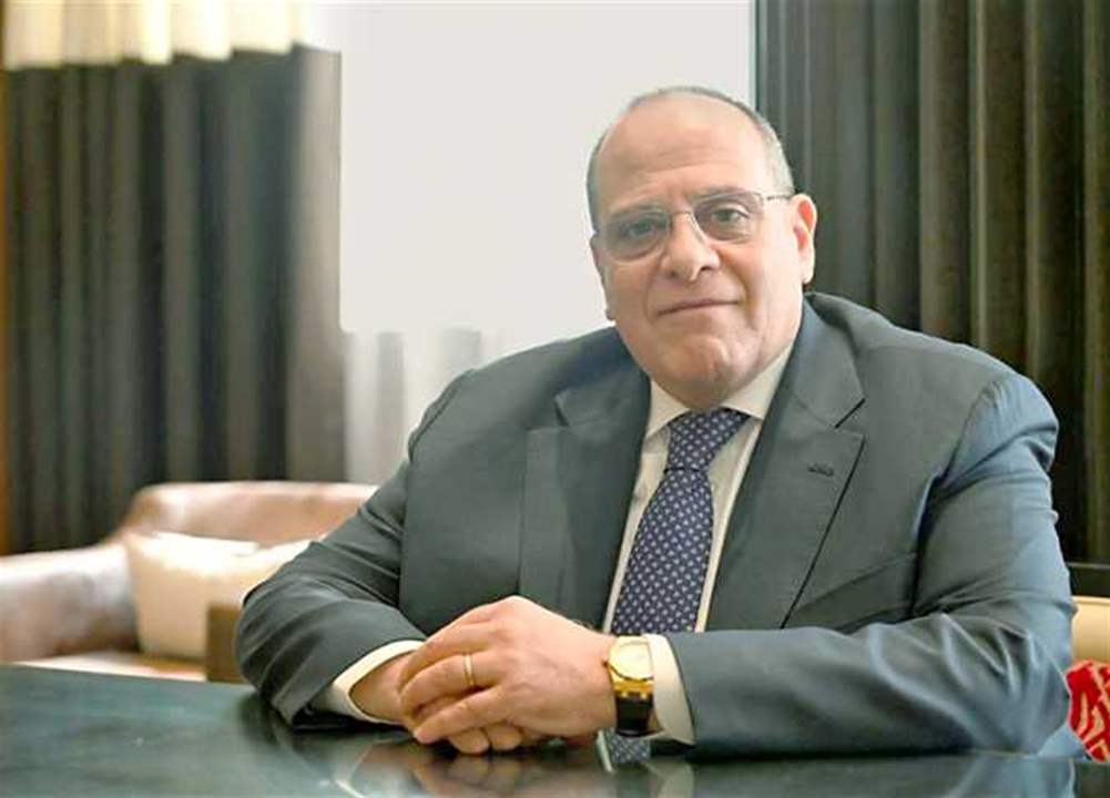 صادق الصباح يشيد بثنائية قصي خولي وكاريس بشار في مسلسل "بخمس أرواح"