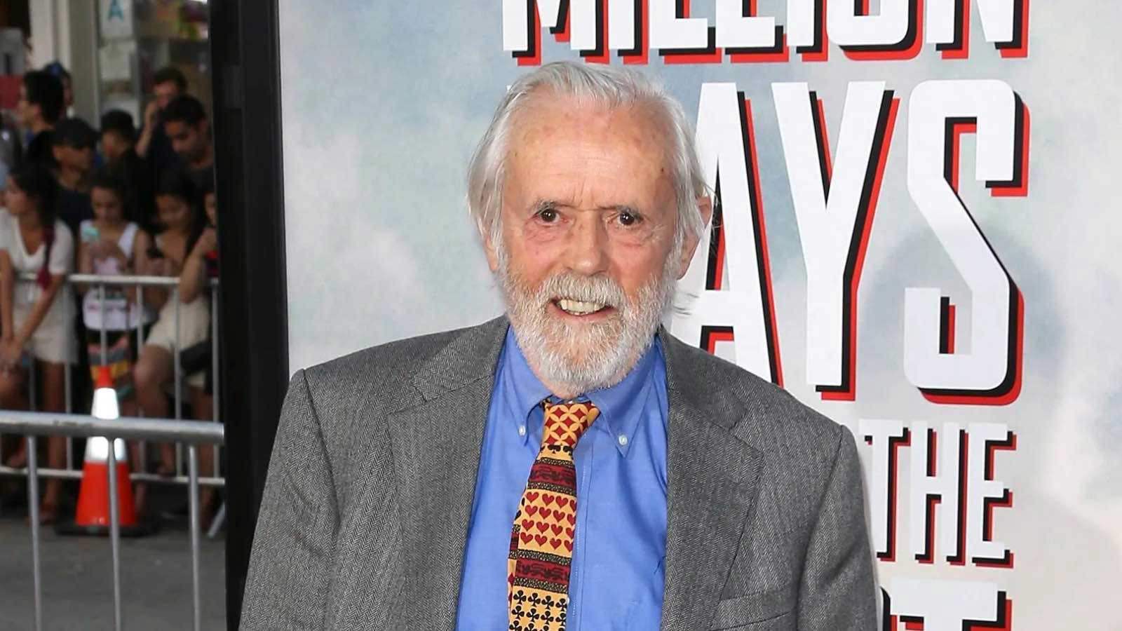 وفاة نجم "Back to the Future" مات كلارك عن 89 عاماً