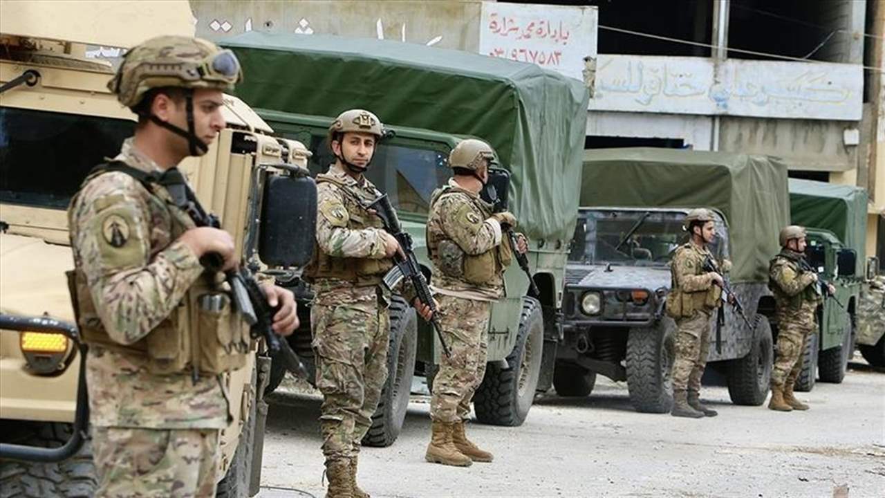 "استشهاد وإصابة عسكريين جراء غارة اسرائيلية".. بيان للجيش