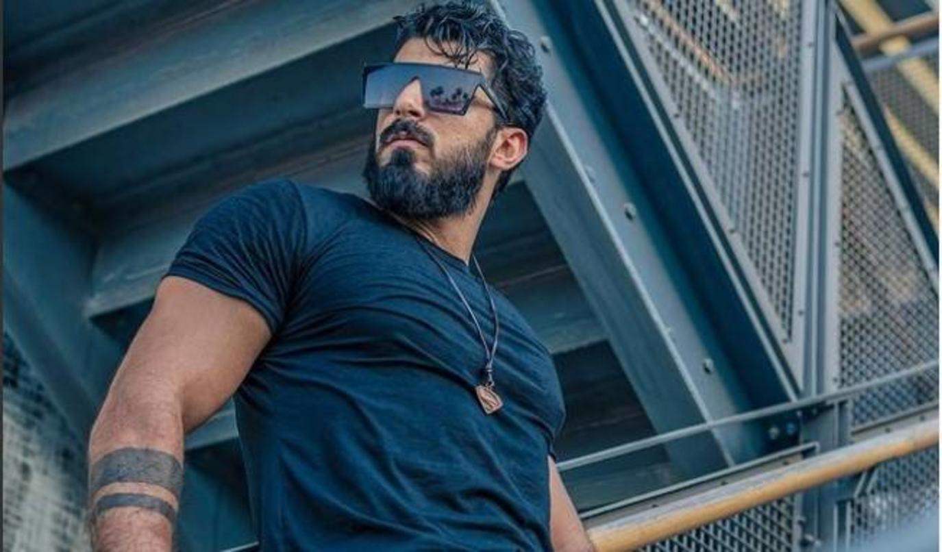 رسالة مثيرة للجدل من إسماعيل تمر في عيد الثورة: "حدث كل شيء إلا الحرية"