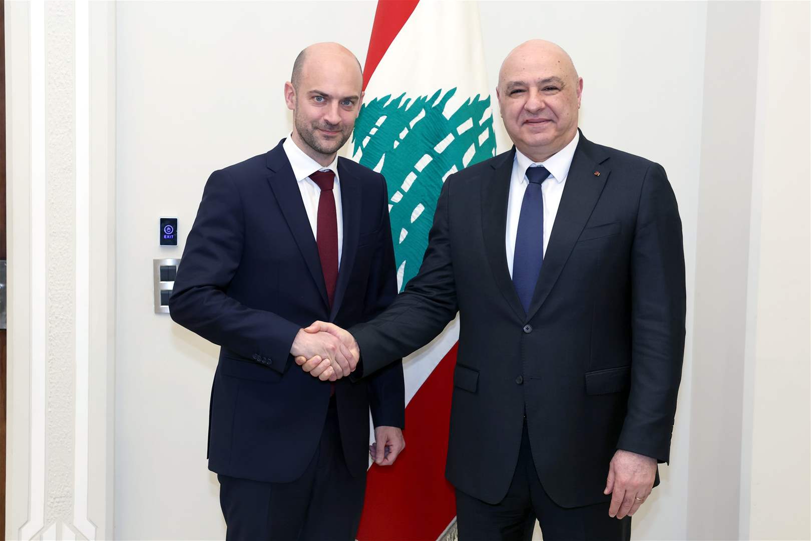 لقاء لبناني–فرنسي في بعبدا: دعم للمبادرة وتحذير من تداعيات التصعيد