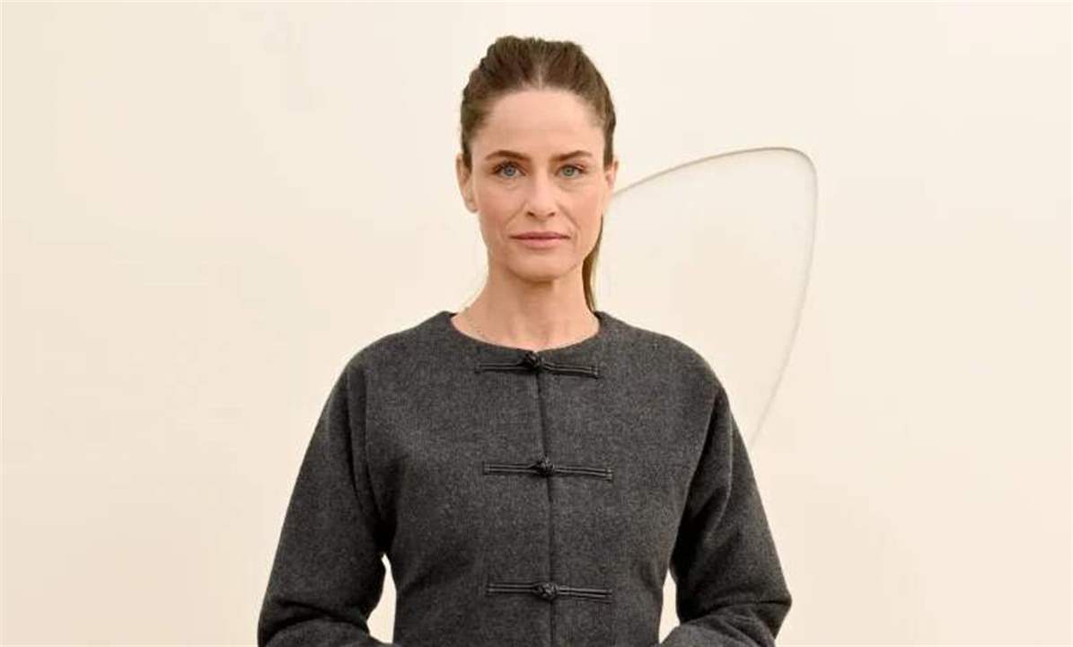 أماندا بيت تعلن اصابتها بسرطان الثدي وتكشف تفاصيل رحلتها مع العلاج