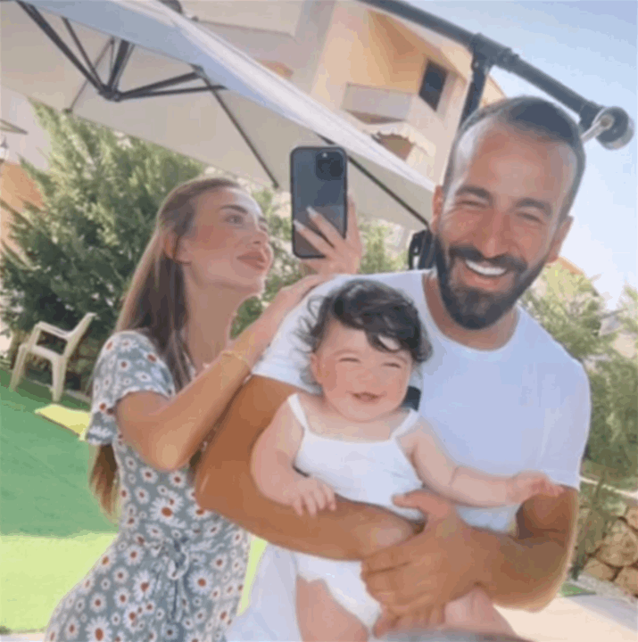 ناتالي كمال الدين تنعى زوجها محمد شهاب وابنتهما بعد ارتقائهما جراء غــارة