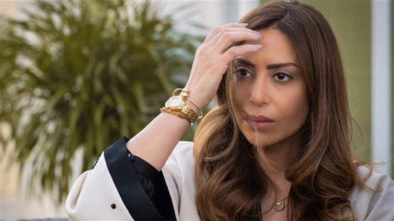 الفنانة السعودية سماح زيدان تفجع بوفاة والدها والجمهور يواسيها