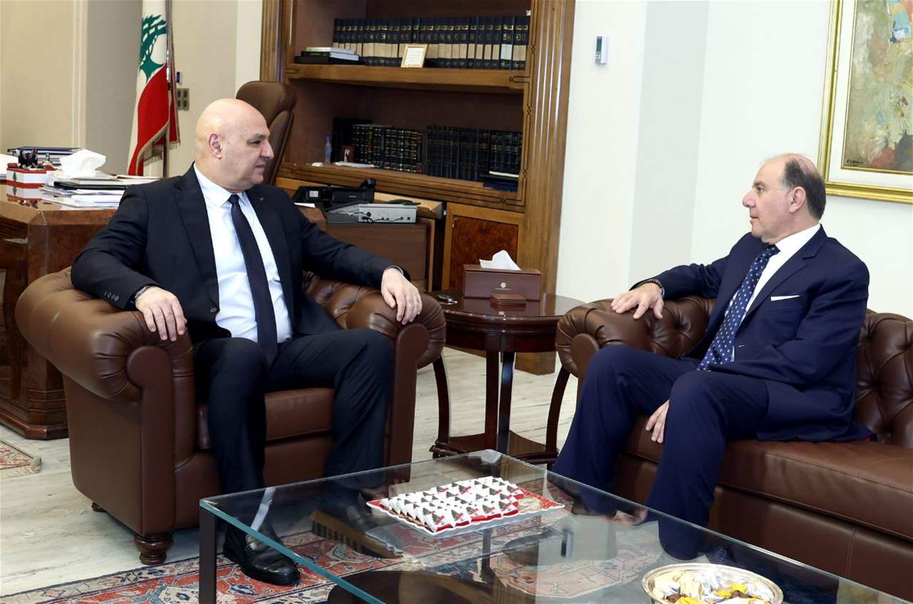 سعيد يؤكد اتخاذ كافة التدابير لحفظ الاستقرار النقدي