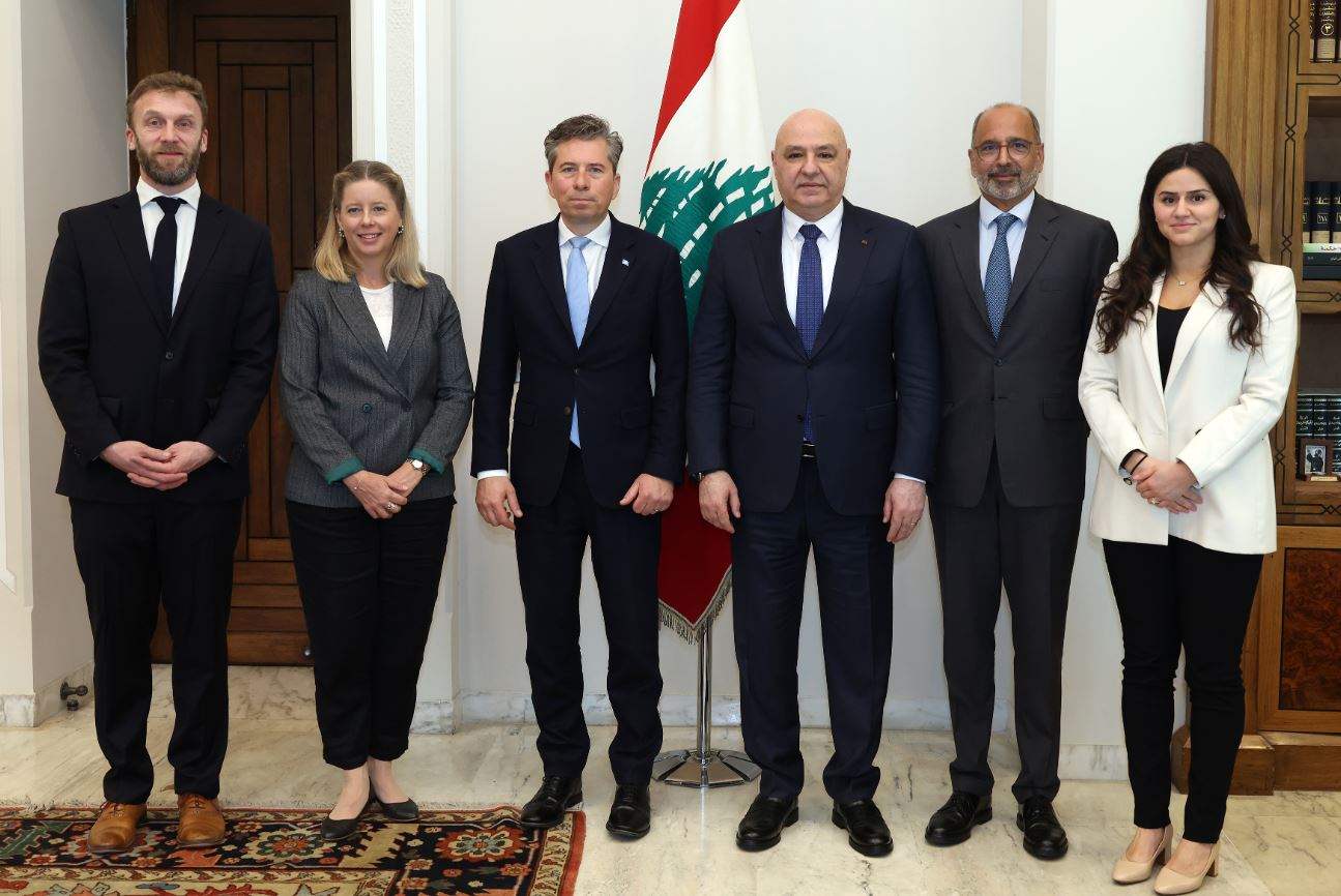 "التفاوض هو الحل الوحيد".. مواقف جديدة للرئيس عون 