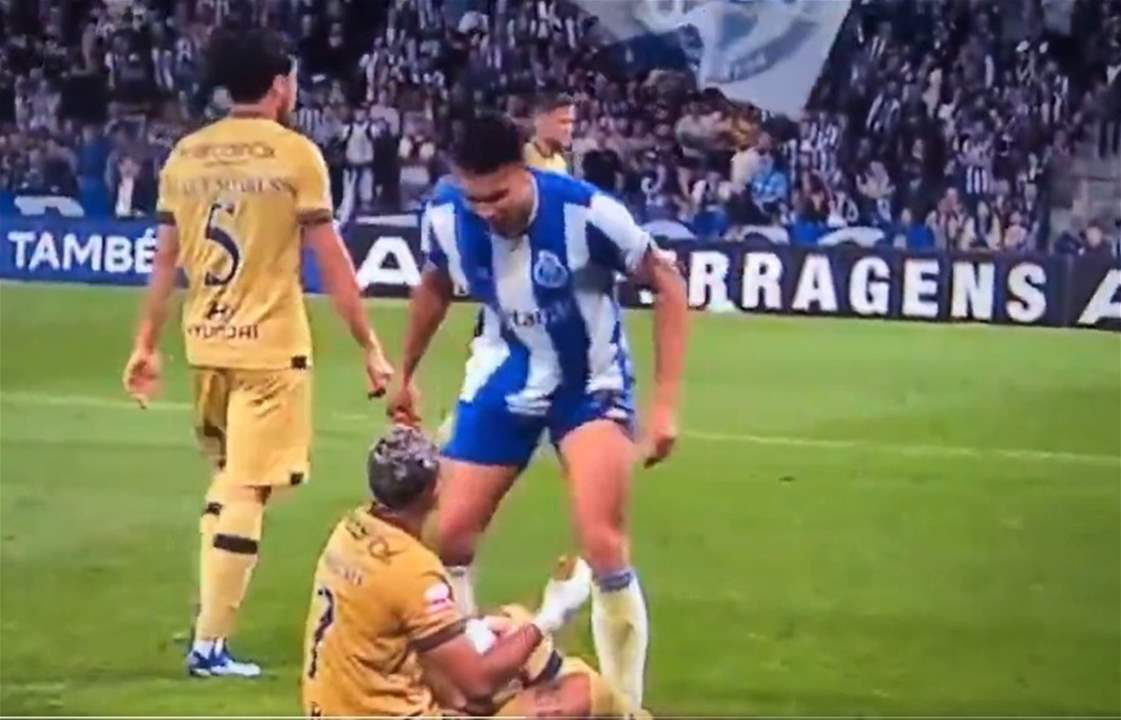 فيديو - اتهامات "بالبصق" تشعل الدوري البرتغالي