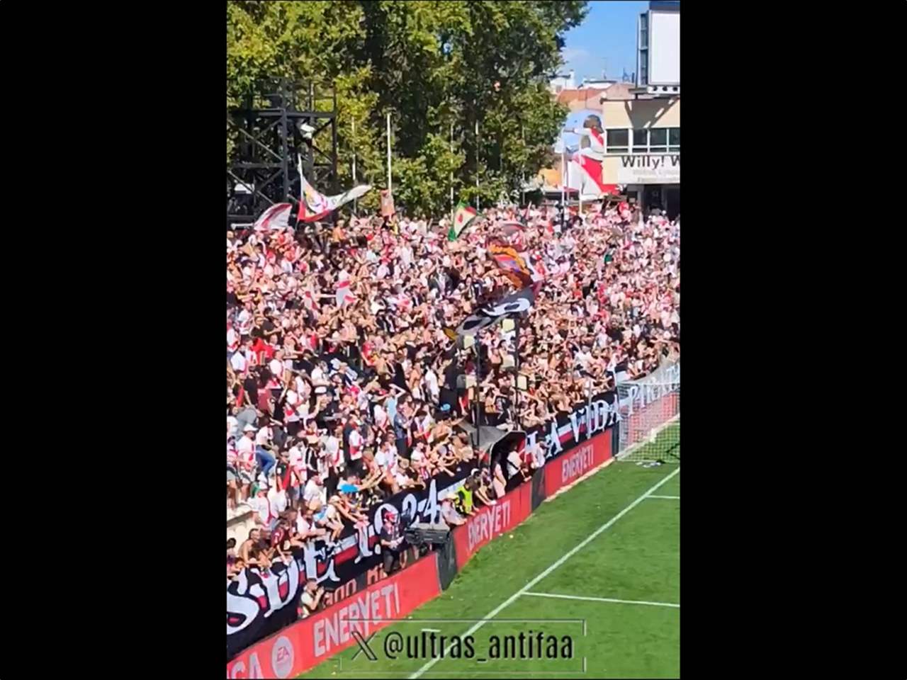 فيديو - جماهير رايو فاييكانو تهتف ضد نتنياهو