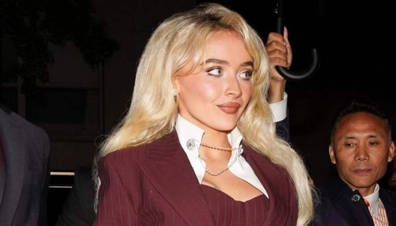 سابرينا كاربنتر تثير غضب الجمهور في كوتشيلا بسبب استيائها من "زغرودة" 