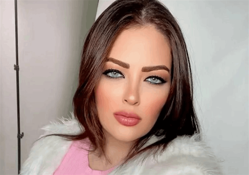 صدمة في مصر .. البلوغر بسنت سليمان تنهي حياتها في بث مباشر 