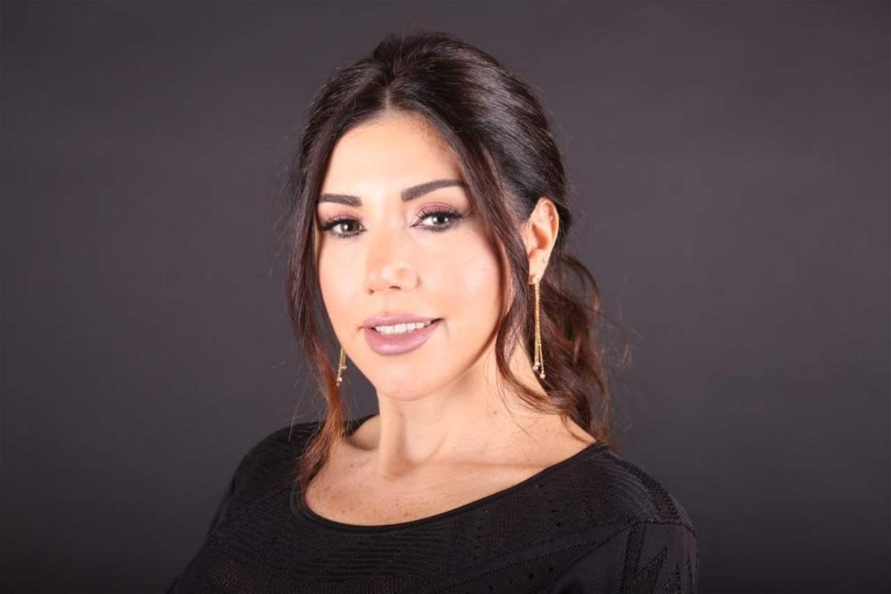 لورا خليل تـ ـهدد وتلجأ الى القضاء بعد الهجوم عليها بسبب رسالتها الى افيخاي ادرعي