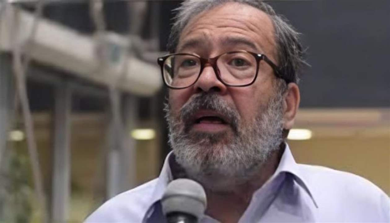 هل يتكفل خالد النبوي بعلاج سامي عبد الحليم؟ اليكم ما كشفته زوجة الاخير