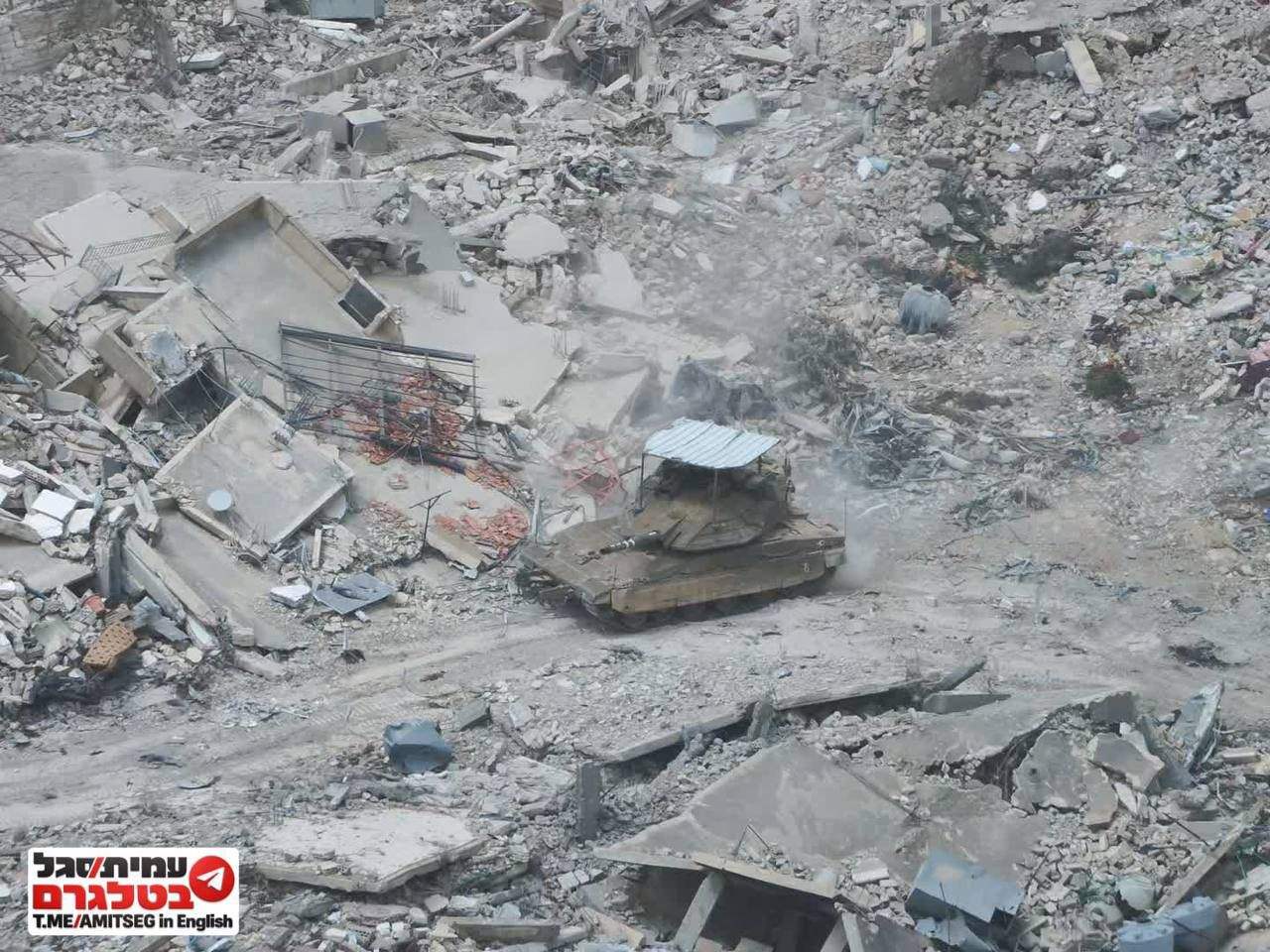 في بنت جبيل.. دبابة اسرائيلية؟ (صور) 