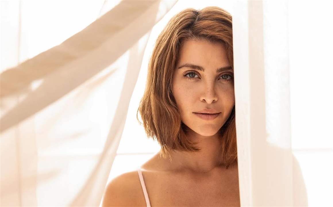 حقيقة ارتباط نور علي بمدرب الممثلين اللبناني بوب مكرزل