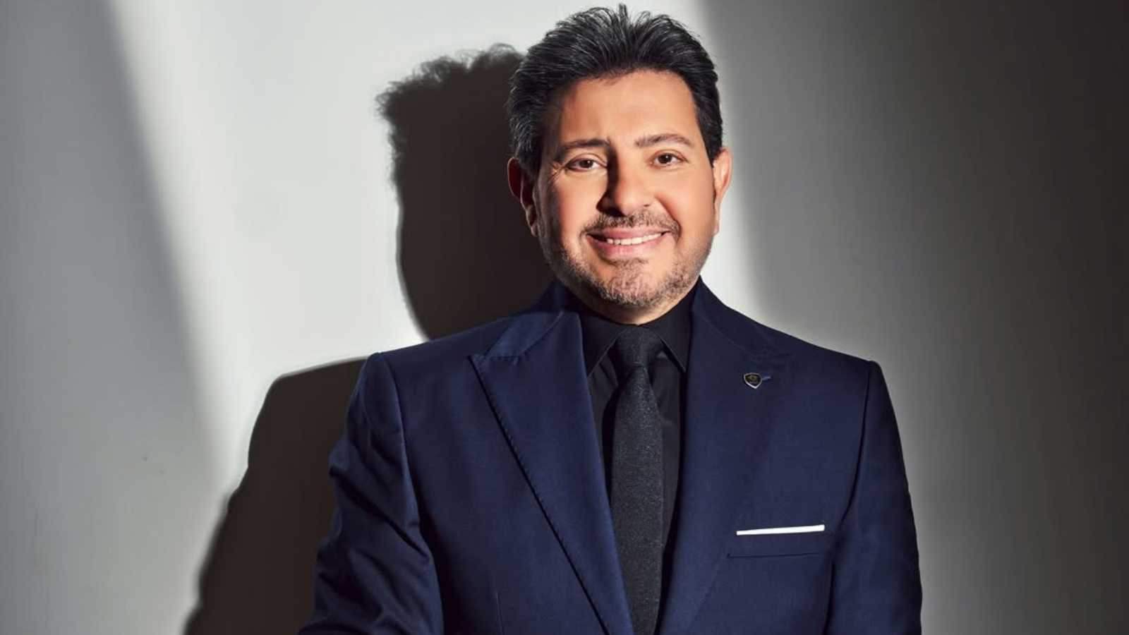 في رسالة مؤثرة… مدير أعمال هاني شاكر: "نعيش اللحظات الأصعب"