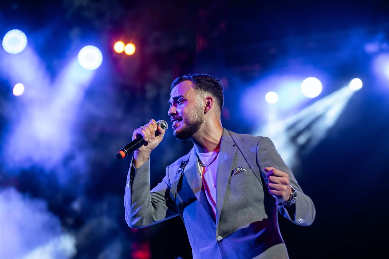 السيلاوي يعتذر ويبرّر .. ووالده يتبرّأ ويكشف خضوعه للعلاج 