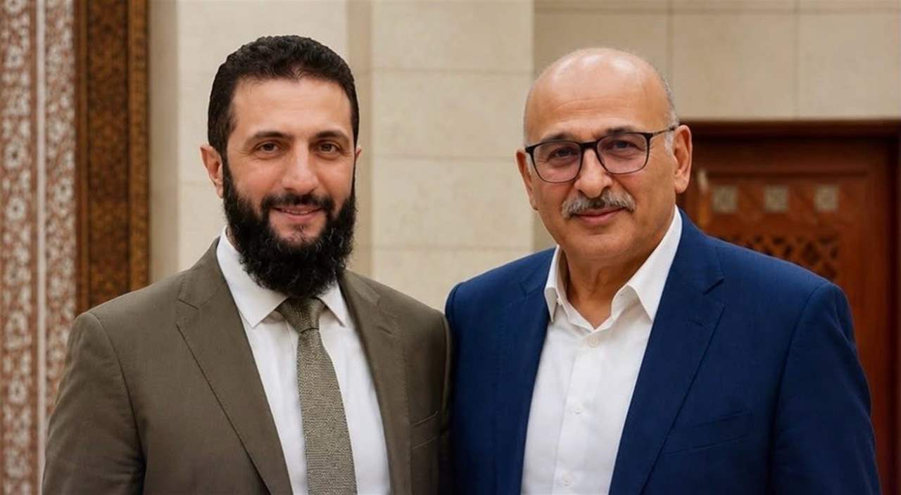الرئيس السوري أحمد الشرع يستقبل الفنان جمال سليمان في قصر الشعب