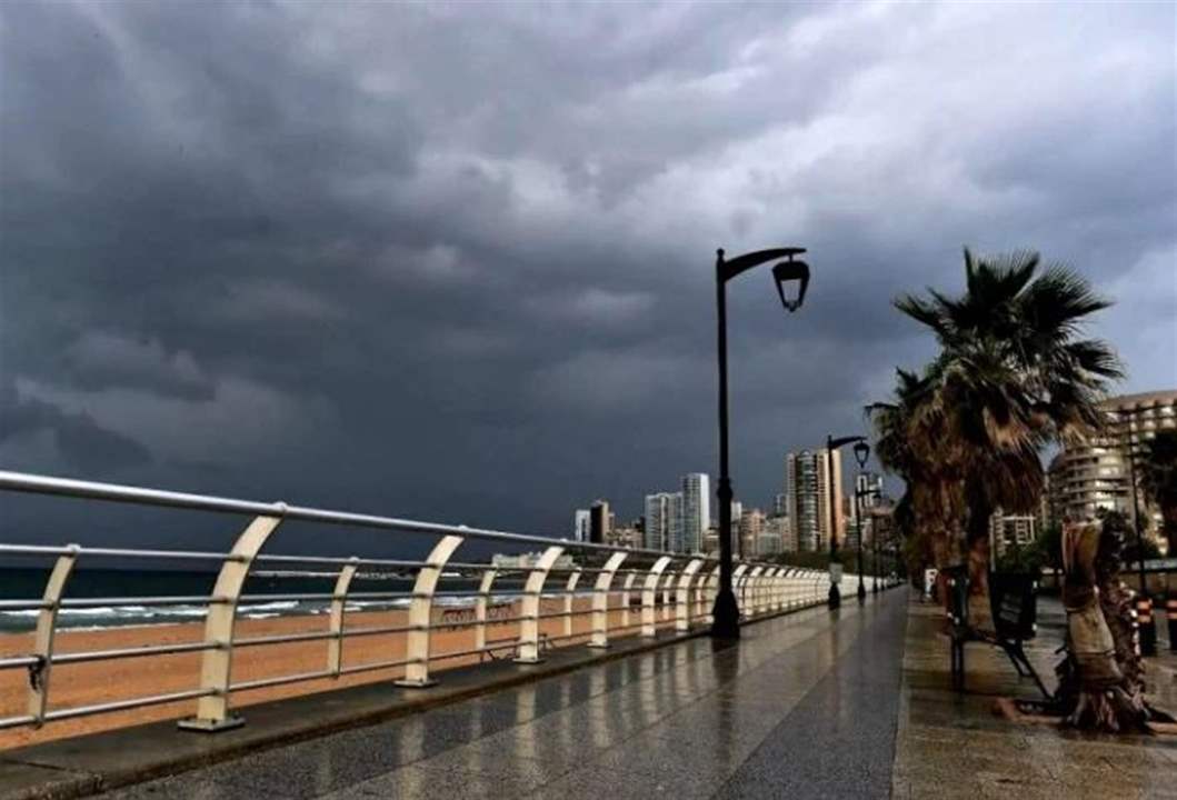 غيوم وانخفاض بدرجات الحرارة.. إليكم أحوال الطقس! 