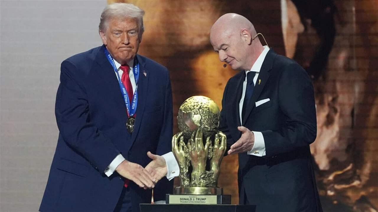 إنفانتينو متهم بخرق مبدأ الحياد السياسي