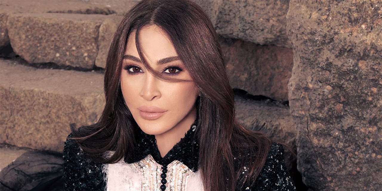 اليسا تخلع الكعب العالي على المسرح وتغني لأول مرة اغنية "لعبة الايام" بعد تسريبها