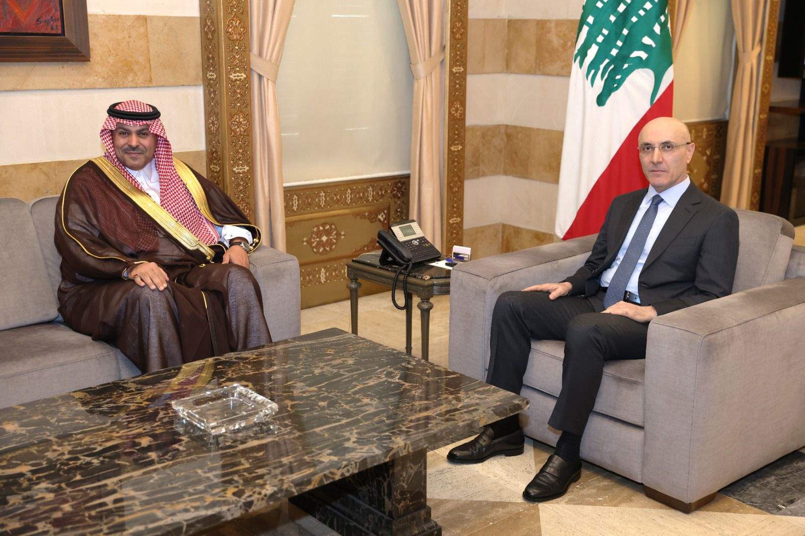 لتسلمه المهام الجديدة.. وزير الداخلية يستقبل السفير السعودي فهد الدوسري 