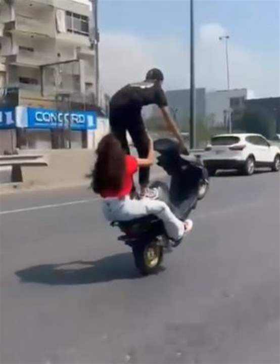 بالفيديو.. تهور مميت على أوتوستراد الضبية