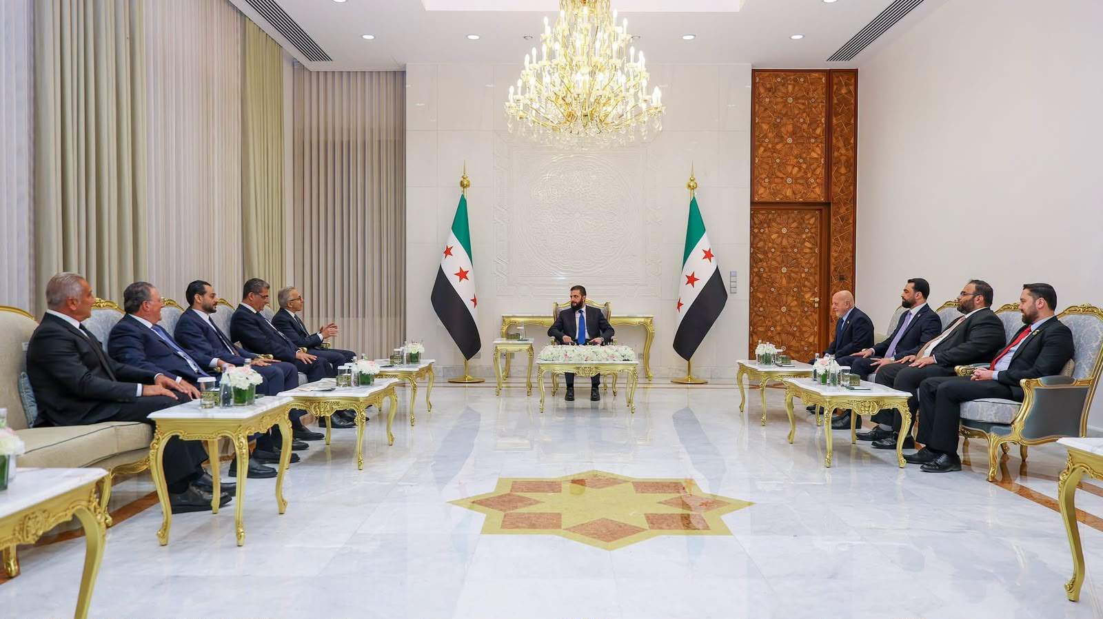 بالصور- الشرع يستقبل البساط في دمشق.. وبحث لتعزيز التعاون الاقتصادي مع لبنان