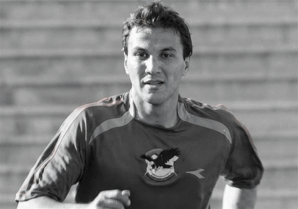 وفاة اللاعب الدولي السوري السابق ونجم نادي الكرامة الأسبق فراس إسماعيل 