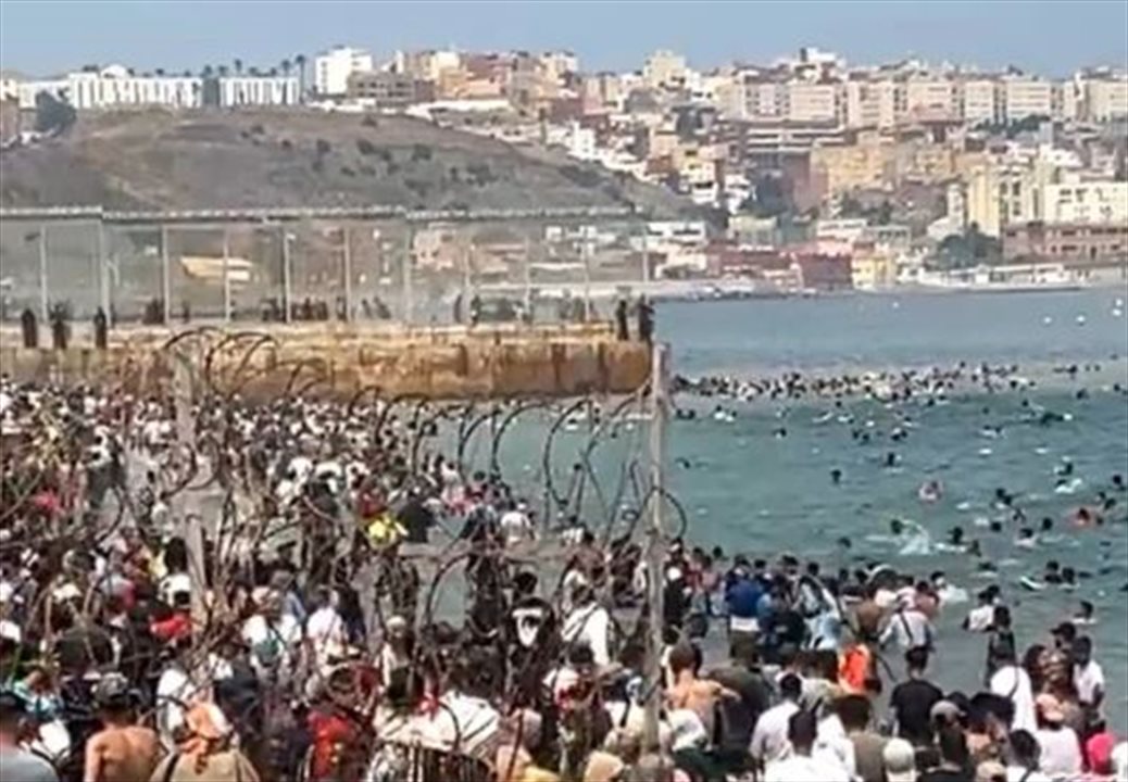 بالفيديو - نحو حلم أوروبا.. عبور بحري بالآلاف بين المغرب وإسبانيا 
