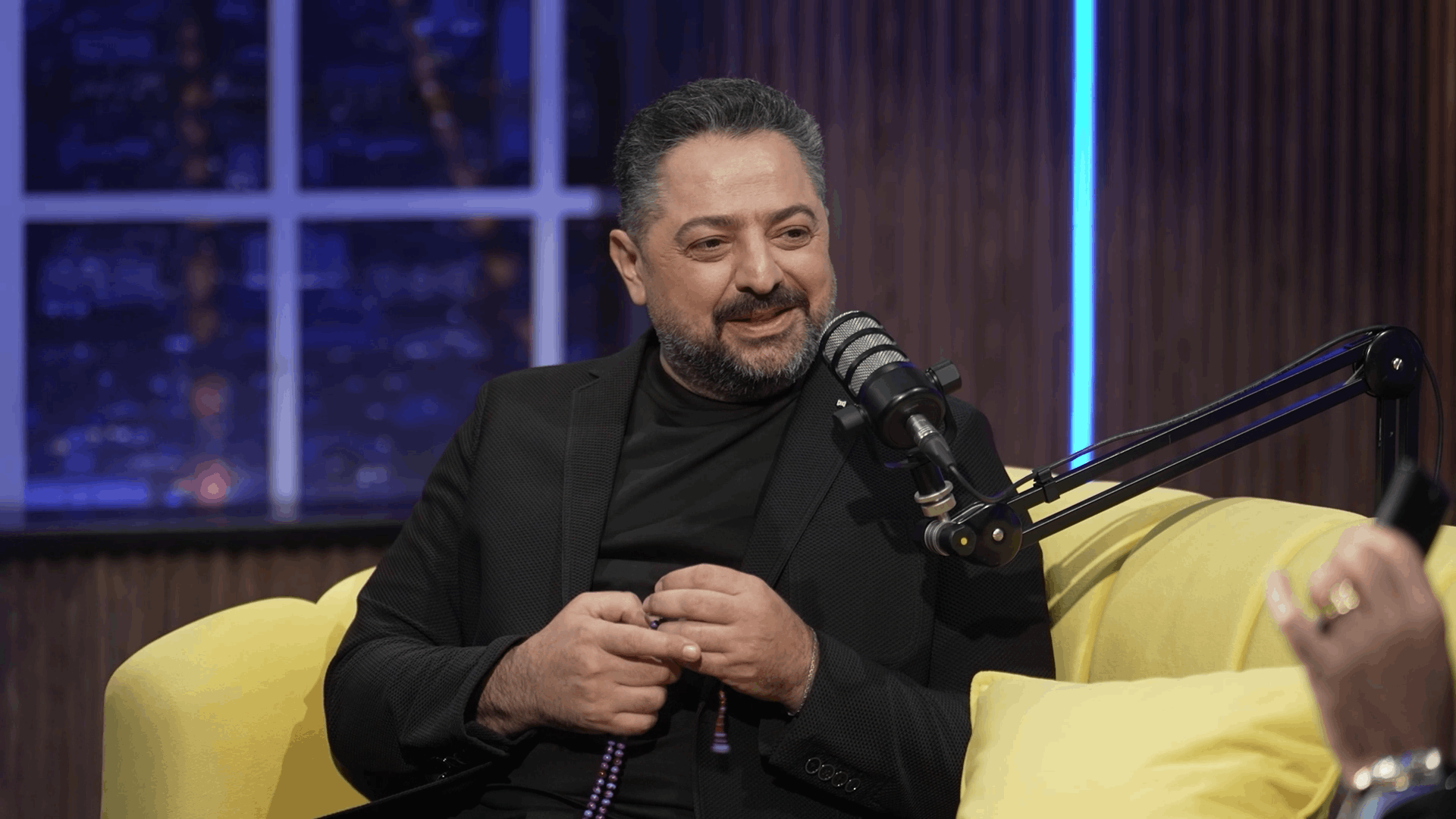 “ذكية جداً ومميزة”.. أنس فخري يتغزّل بـ هيفاء وهبي وهذا ما قاله عن هؤلاء الفنانين