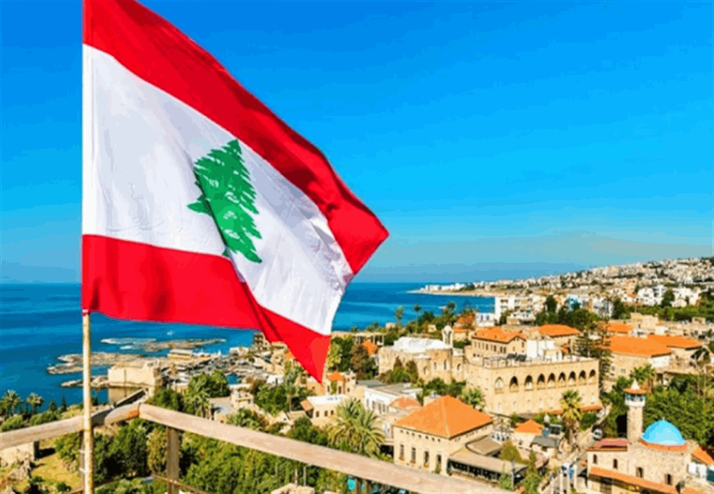 الجلوس خلال النشيد الوطني.. جريمة؟ 