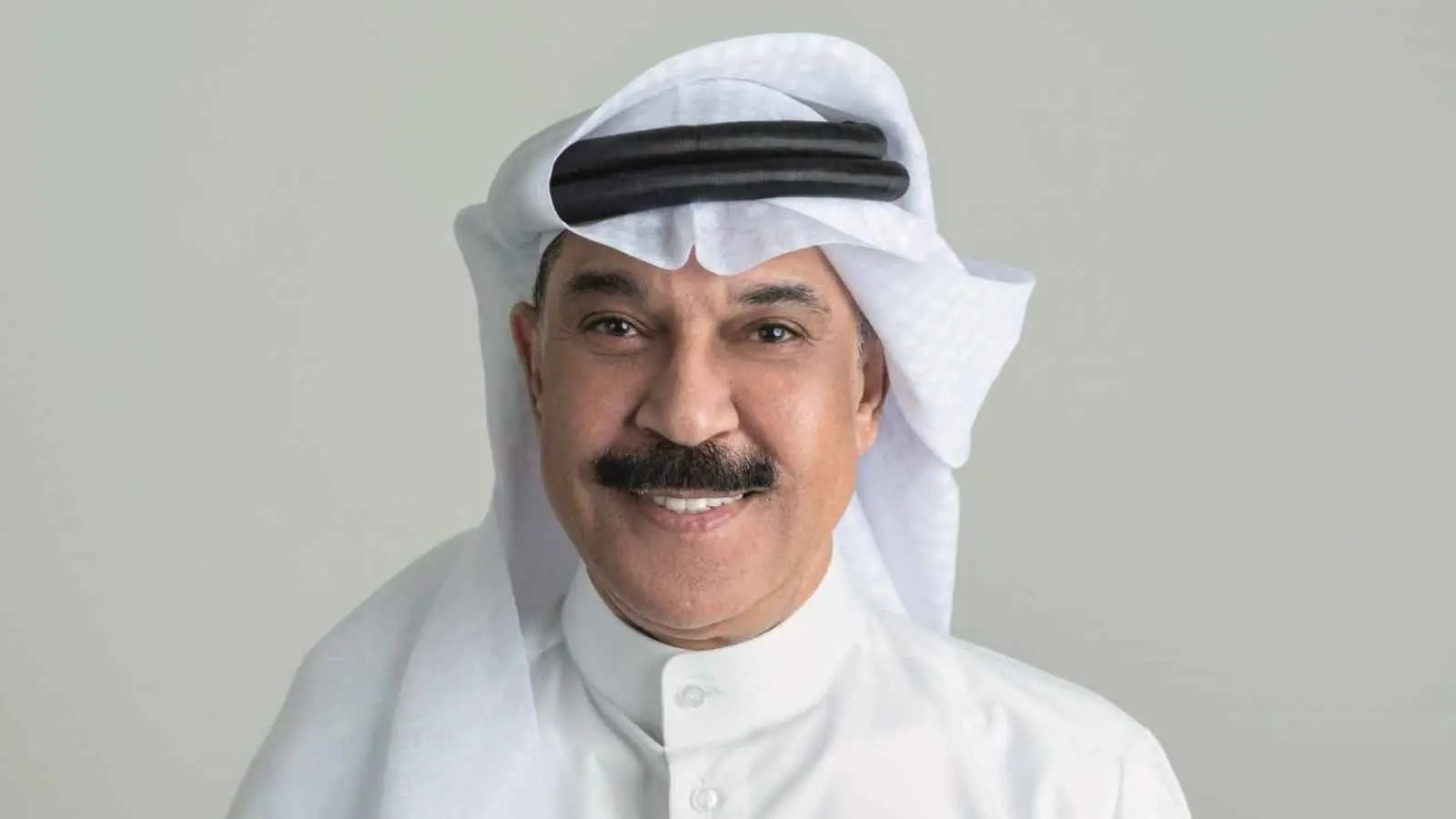 تحذير قانوني بعد تداول صور عبدالله الرويشد خلال فترة علاجه