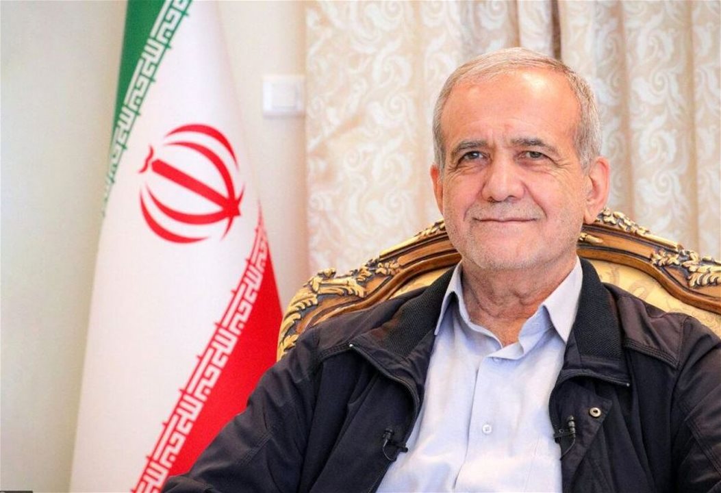 الرئيس الإيراني: حللنا الكثير من المشكلات مع دول الجوار وأصبحت العلاقات أفضل بكثير
