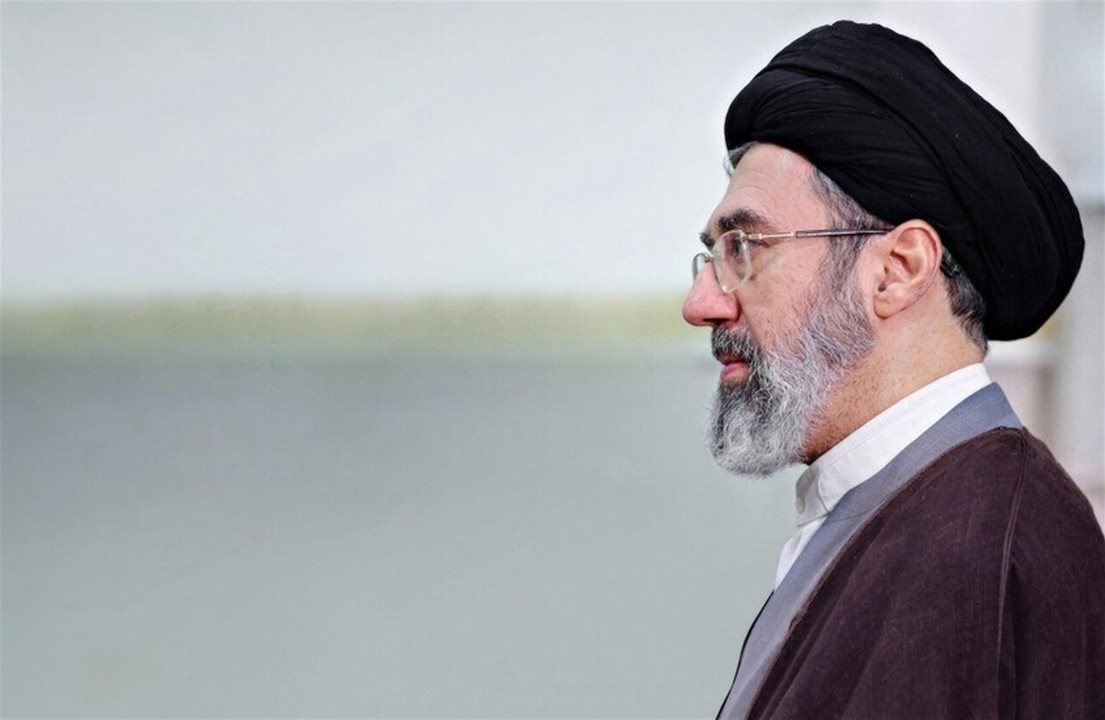 حول مجتبى خامنئي.. ايران تحسم الجدل! 