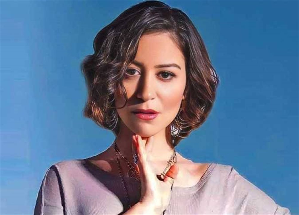 منة شلبي تقلق الجمهور على صحتها بعد خضوعها لجراحة عاجلة