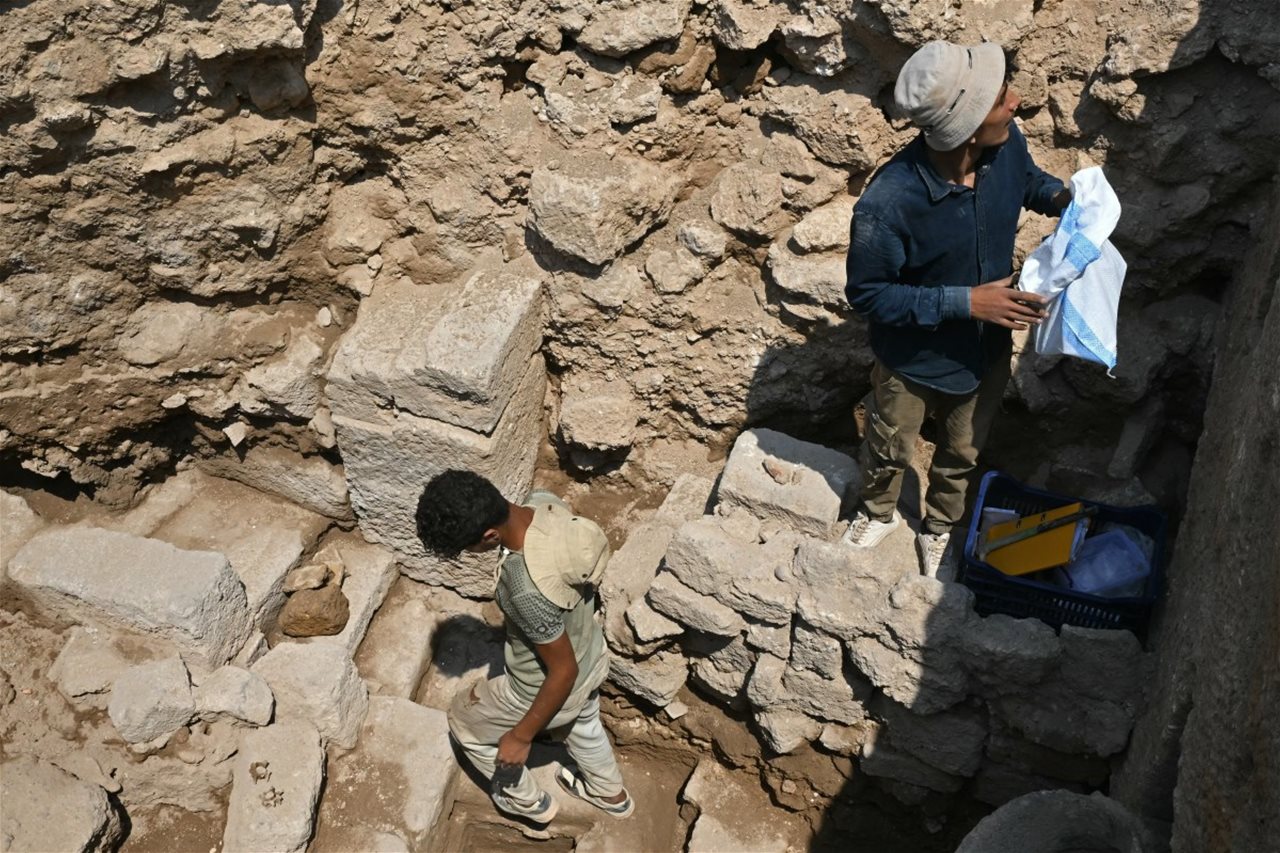 من الفينيقيين إلى الرومان.. اكتشاف كنوز أثرية في لبنان