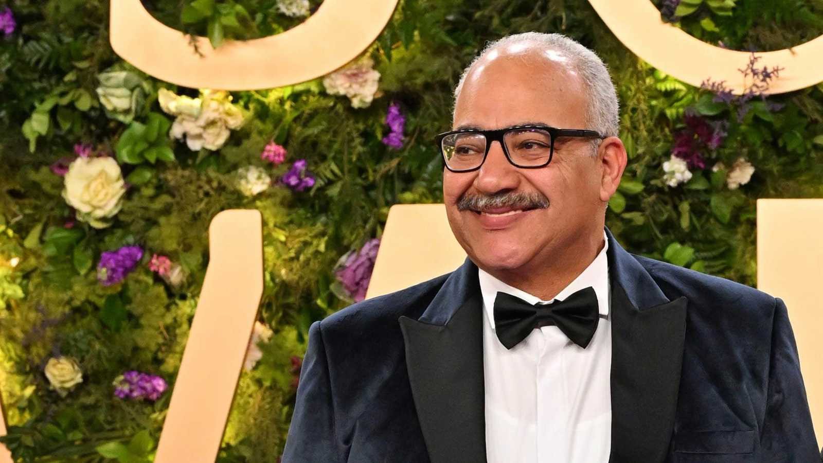 وعكة صحية تنقل بيومي فؤاد إلى المستشفى.. وأول رسالة منه لجمهوره