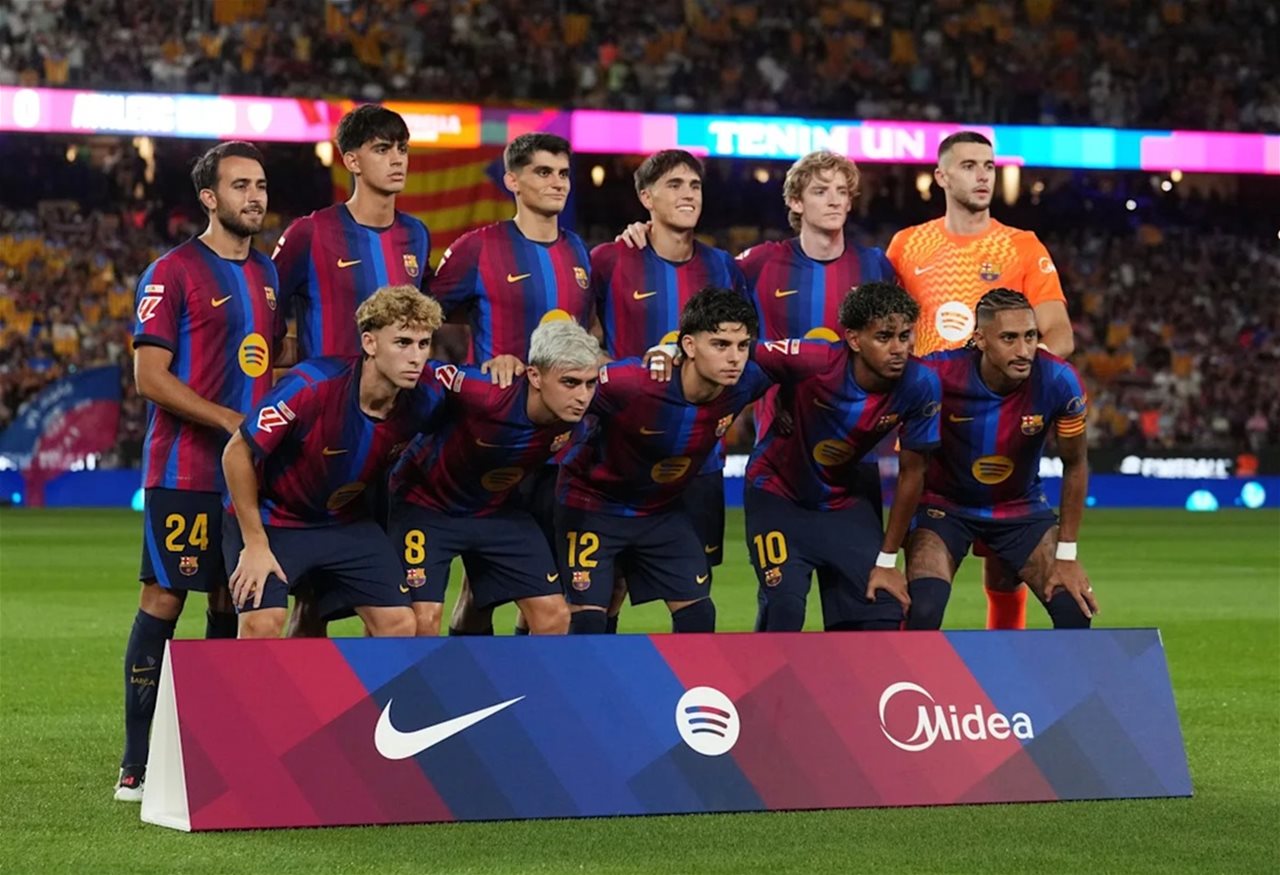 برشلونة يكتب رقمًا تاريخيًا في كامب نو