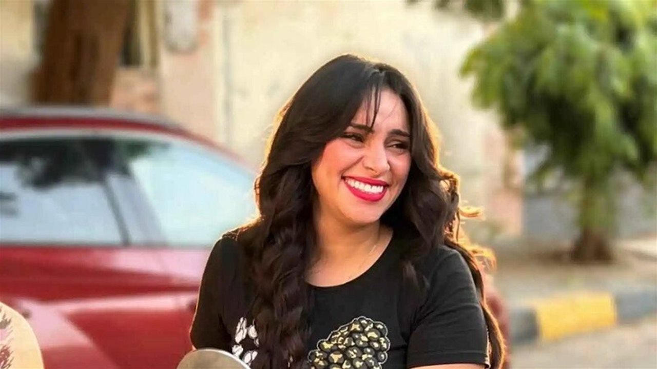 ضبط 4 متهمين بعد محاولة الاعتداء على المطربة رحمة عصام أثناء قيادتها سيارتها