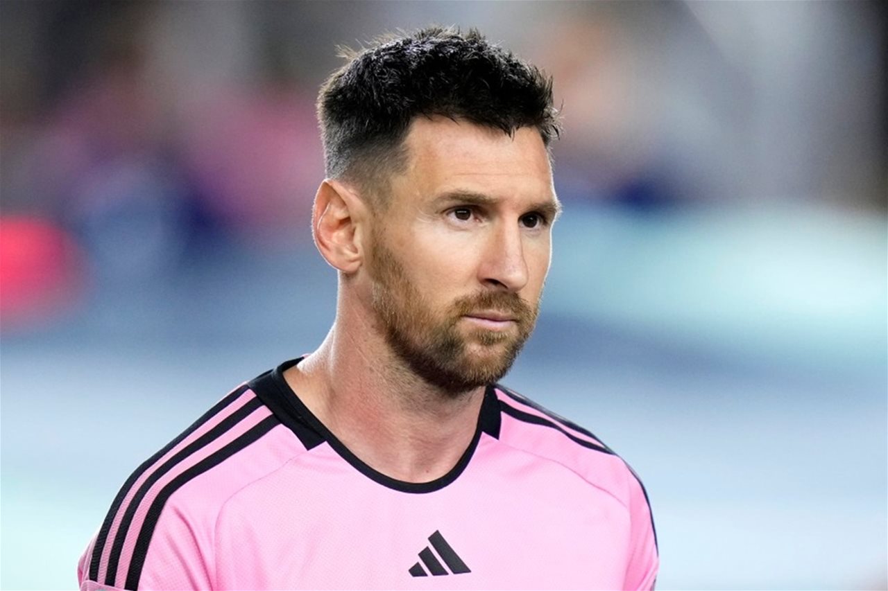Lionel Messi Retires from International Football… Emotional Messages from His Wife and Mother