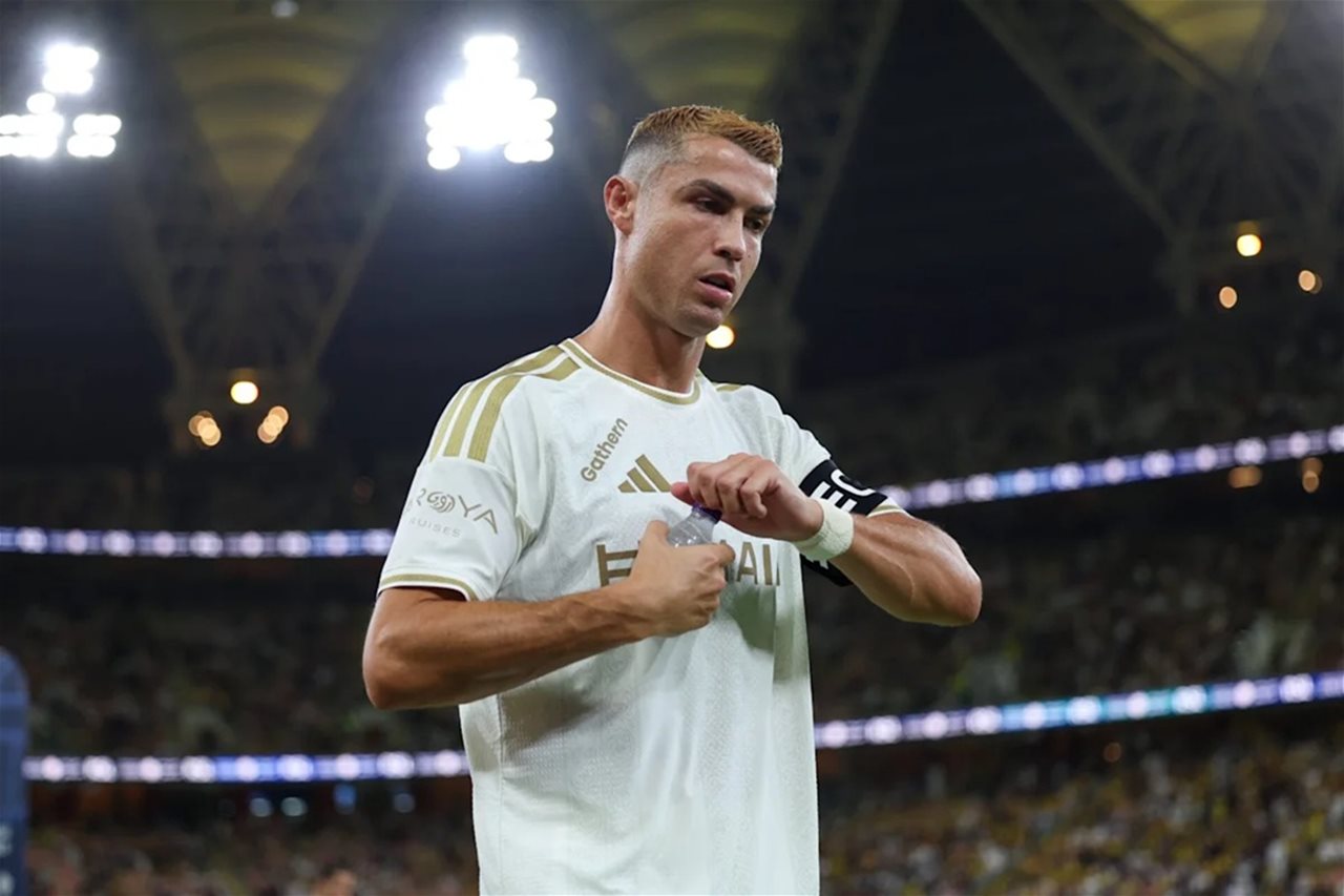 فيديو - رونالدو يتجسّس على خطّة الاتحاد 