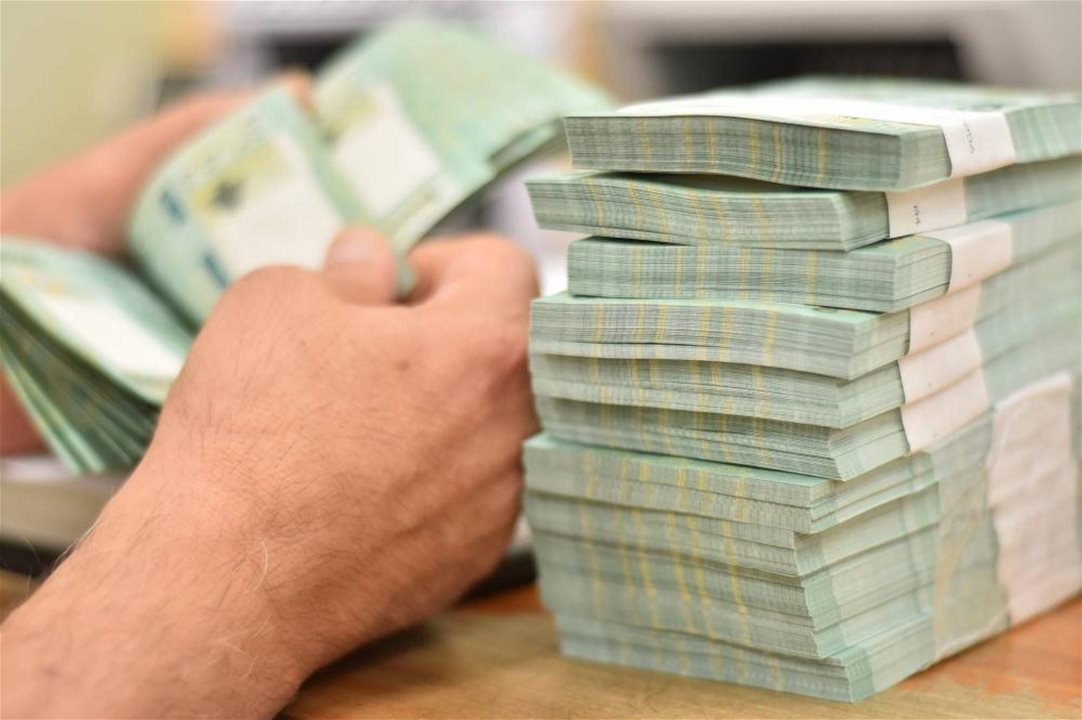 خبر سارّ للموظفين.. زيادة مرتقبة والأسمر يكشف التفاصيل