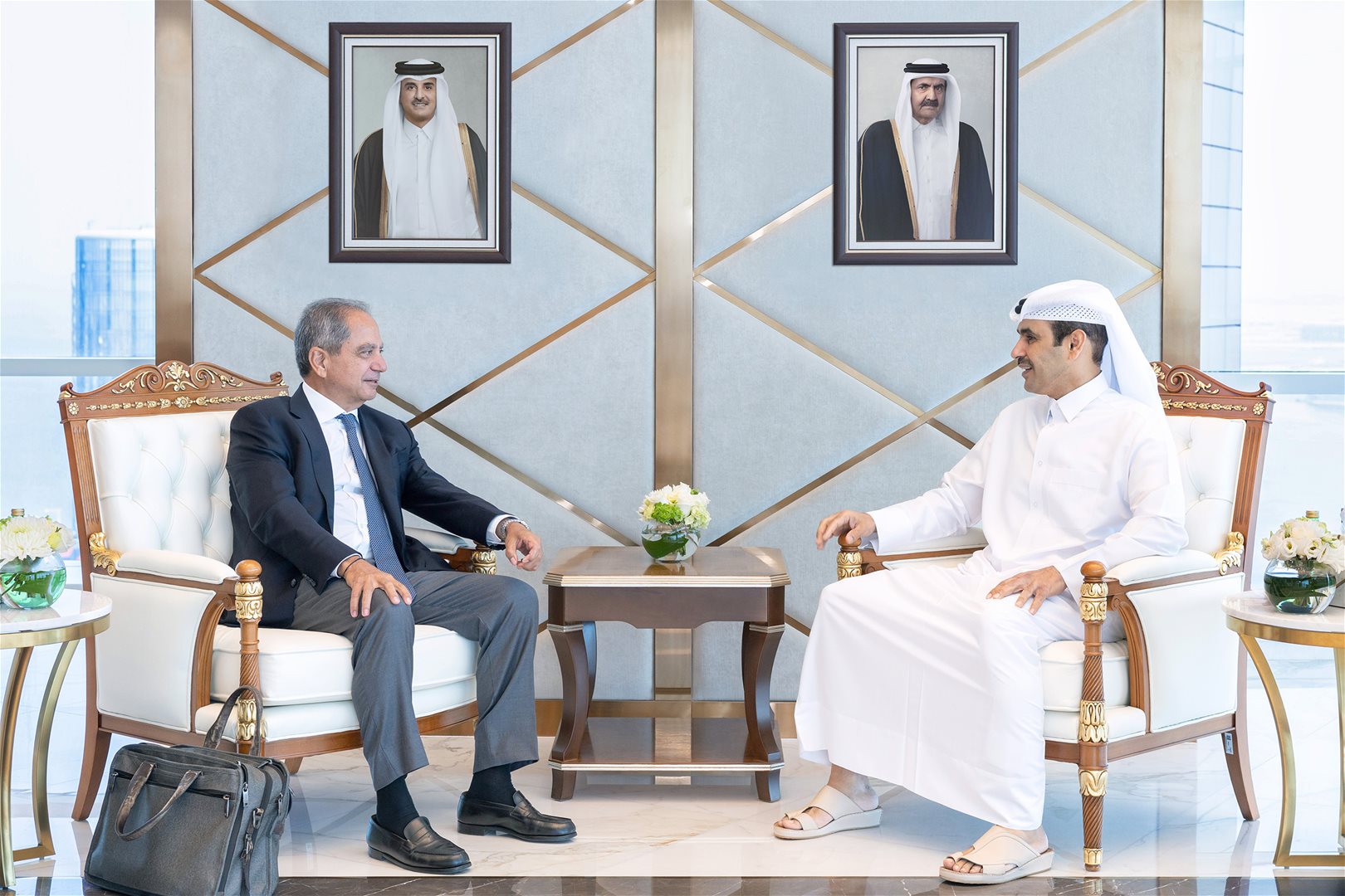 لبنان وقطر يبحثان توسيع التعاون في الطاقة